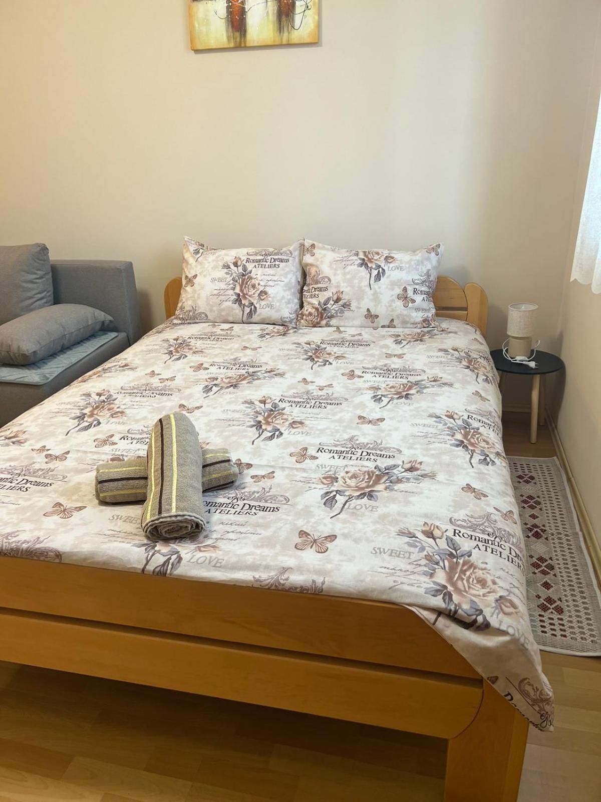 Apartment Sladana I Luna Subotica Eksteriør bilde